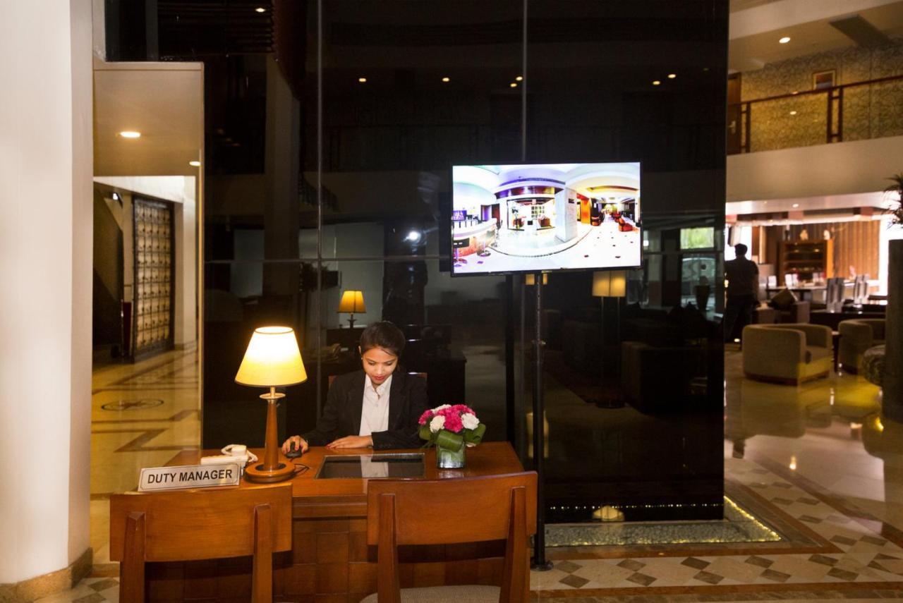 Hotel Clarion Bella Casa At Airport à Jaipur Extérieur photo