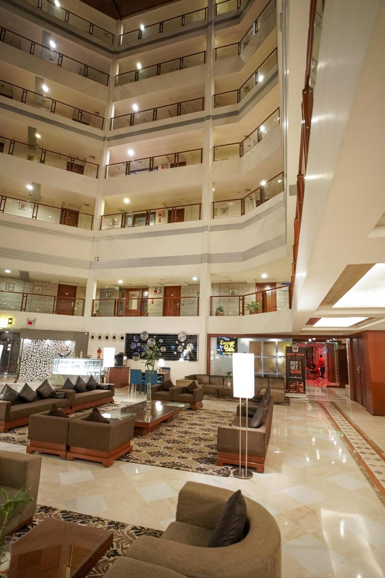 Hotel Clarion Bella Casa At Airport à Jaipur Extérieur photo