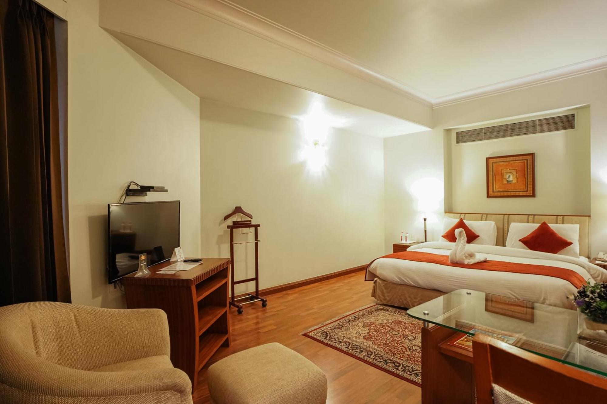 Hotel Clarion Bella Casa At Airport à Jaipur Extérieur photo