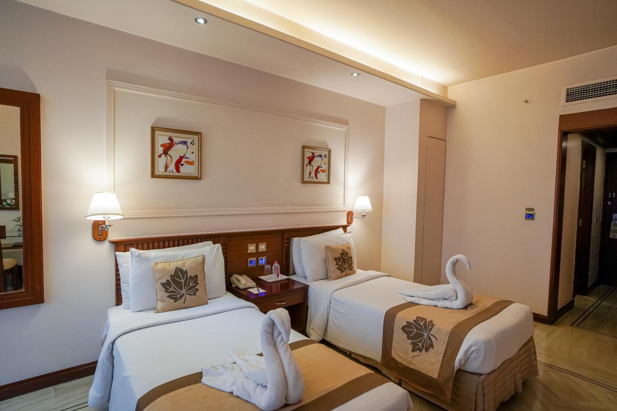 Hotel Clarion Bella Casa At Airport à Jaipur Extérieur photo