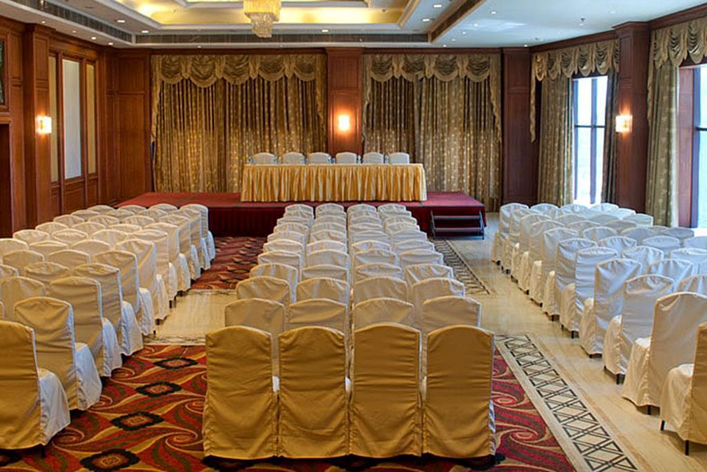 Hotel Clarion Bella Casa At Airport à Jaipur Extérieur photo